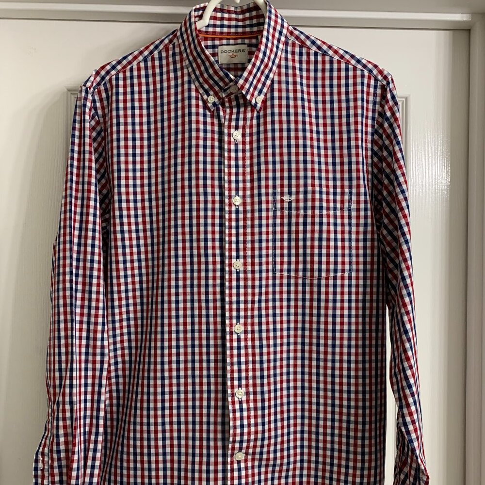 Dockers Brand Men's Long Sleeve Shirt, Size Medium